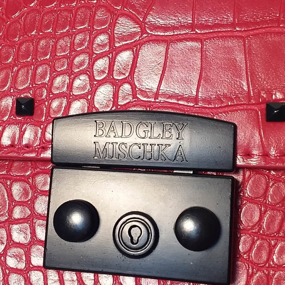 Badgley Mischka Red Croc-Embossed Shoulder Bag - Picture 3 of 9
